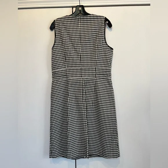 NWT Marc Cain shift dress. Size 5 in Marc Cain (L) - Picture 2 of 16
